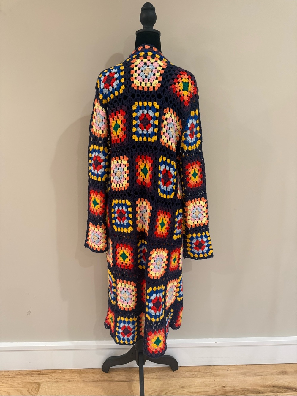 SAACHI Multicolor Crochet Granny-Square Long Cardigan - Picture 4 of 6